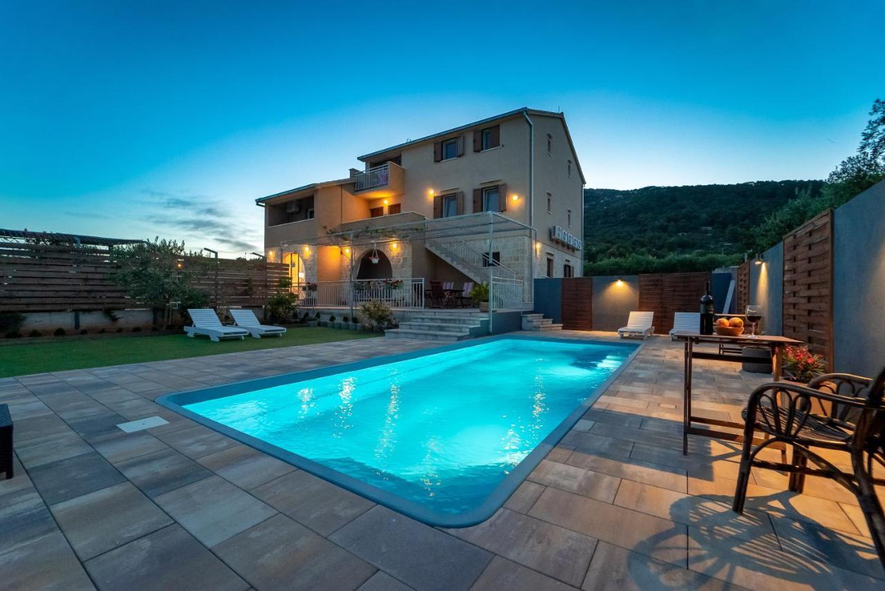 Apartments Mardesic Komiža 外观 照片