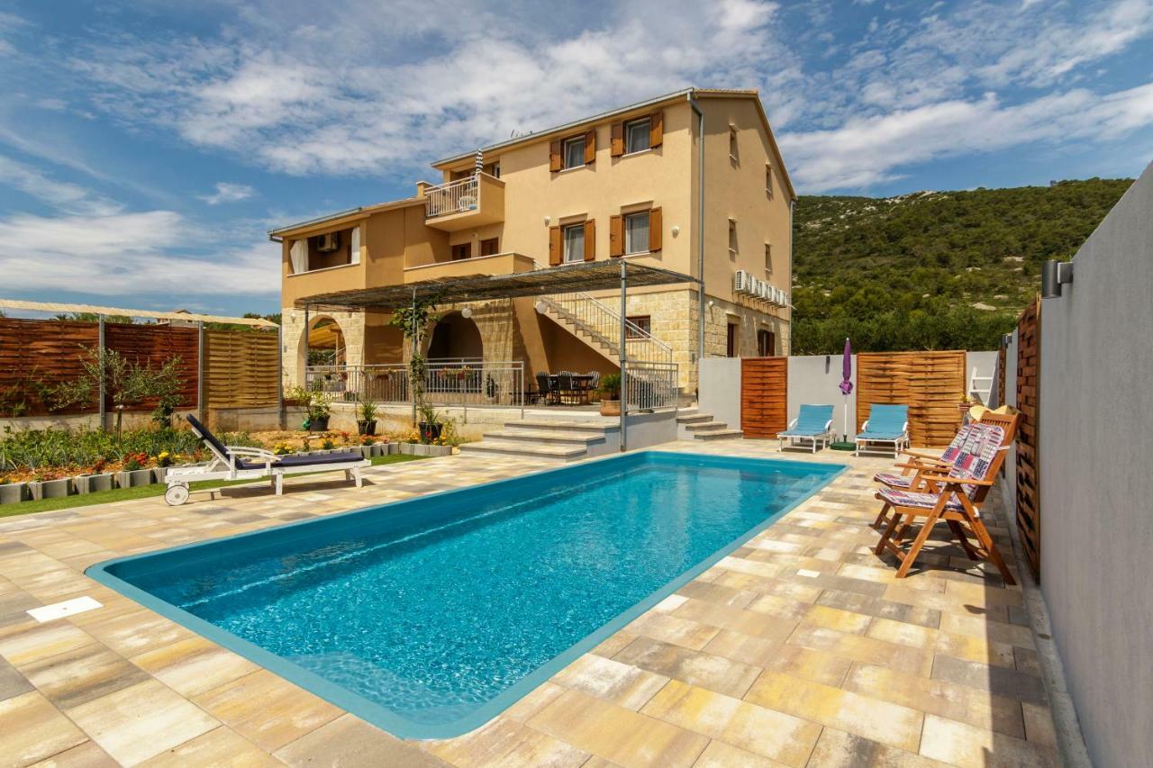 Apartments Mardesic Komiža 外观 照片