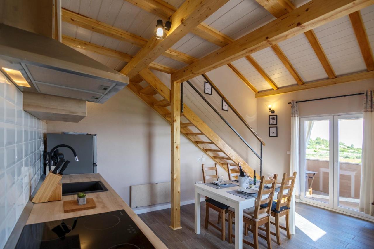 Apartments Mardesic Komiža 外观 照片